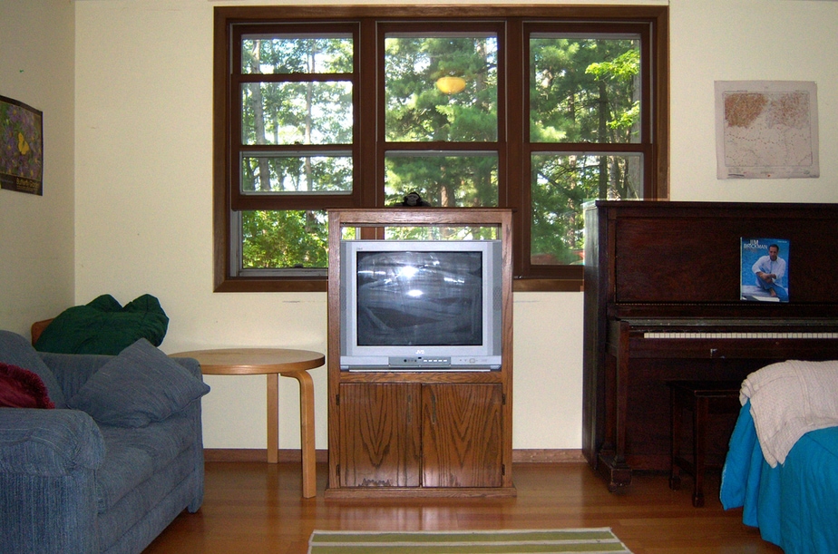 Staff house LR lakeview